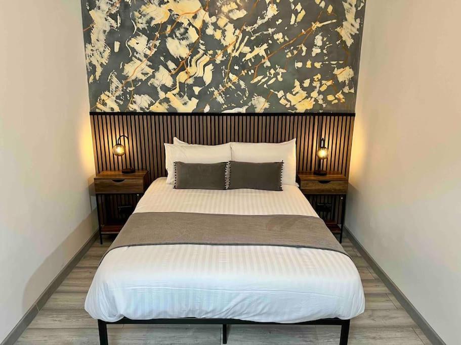 Casa de férias Modern Centre Townhouse Sleeps 10 & Parking *