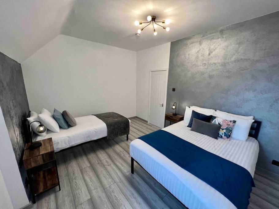 Modern Centre Townhouse Sleeps 10 & Parking Casa de férias Manchester