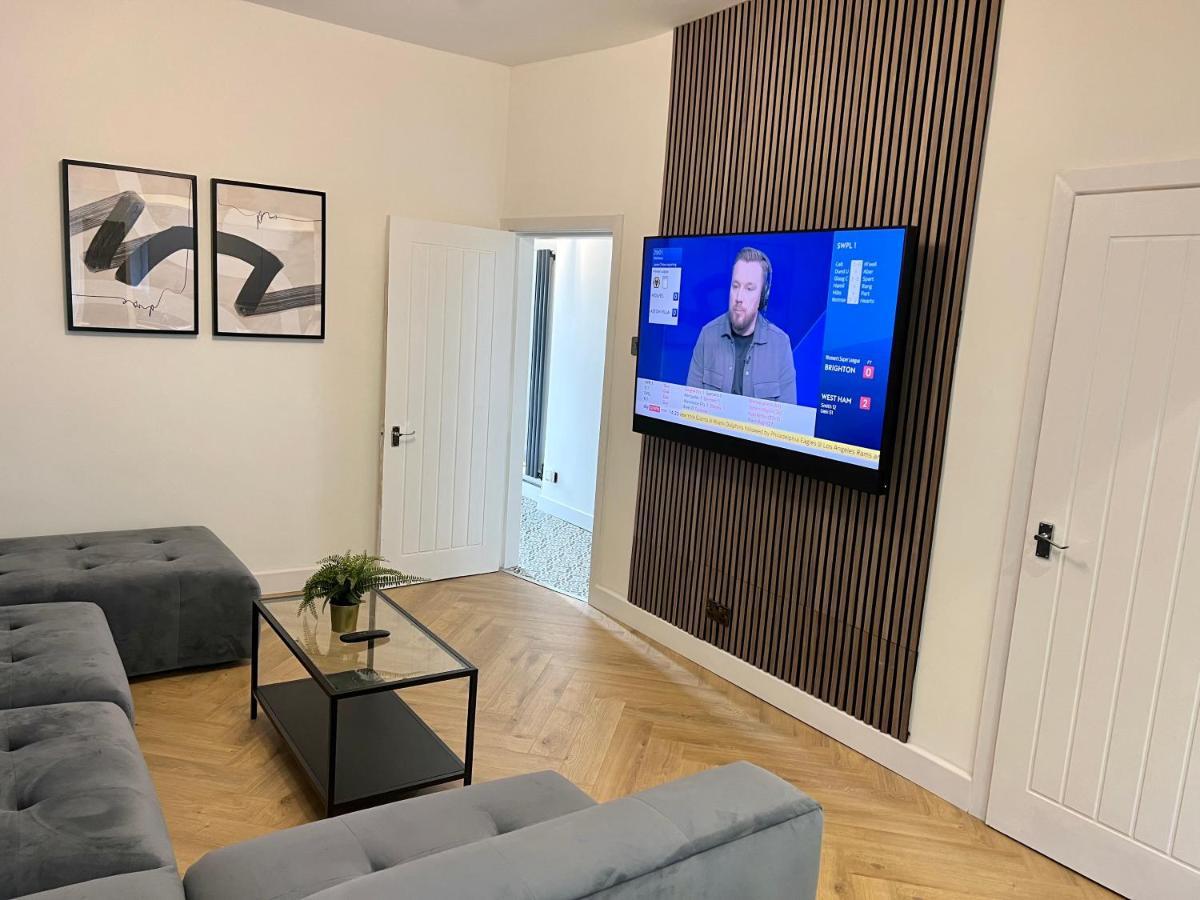 Casa de férias Modern Centre Townhouse Sleeps 10 & Parking *